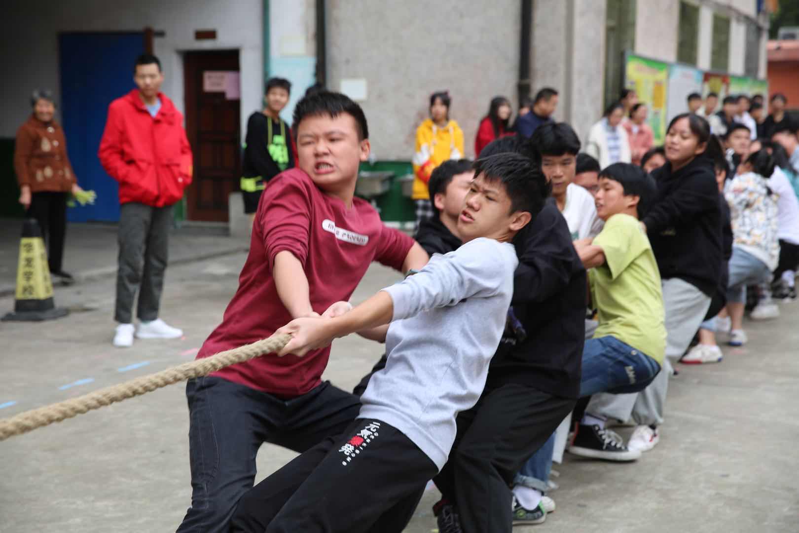 邵陽市華龍中學(xué),邵陽中學(xué)教育,高中教育,師資雄厚,名優(yōu)教師 邵陽市華龍中學(xué),邵陽中學(xué)教育,高中教育,師資雄厚,名優(yōu)教師