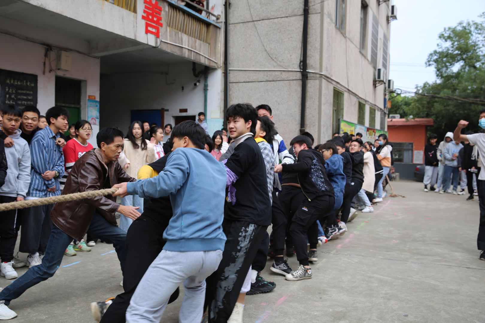 邵陽市華龍中學(xué),邵陽中學(xué)教育,高中教育,師資雄厚,名優(yōu)教師 邵陽市華龍中學(xué),邵陽中學(xué)教育,高中教育,師資雄厚,名優(yōu)教師