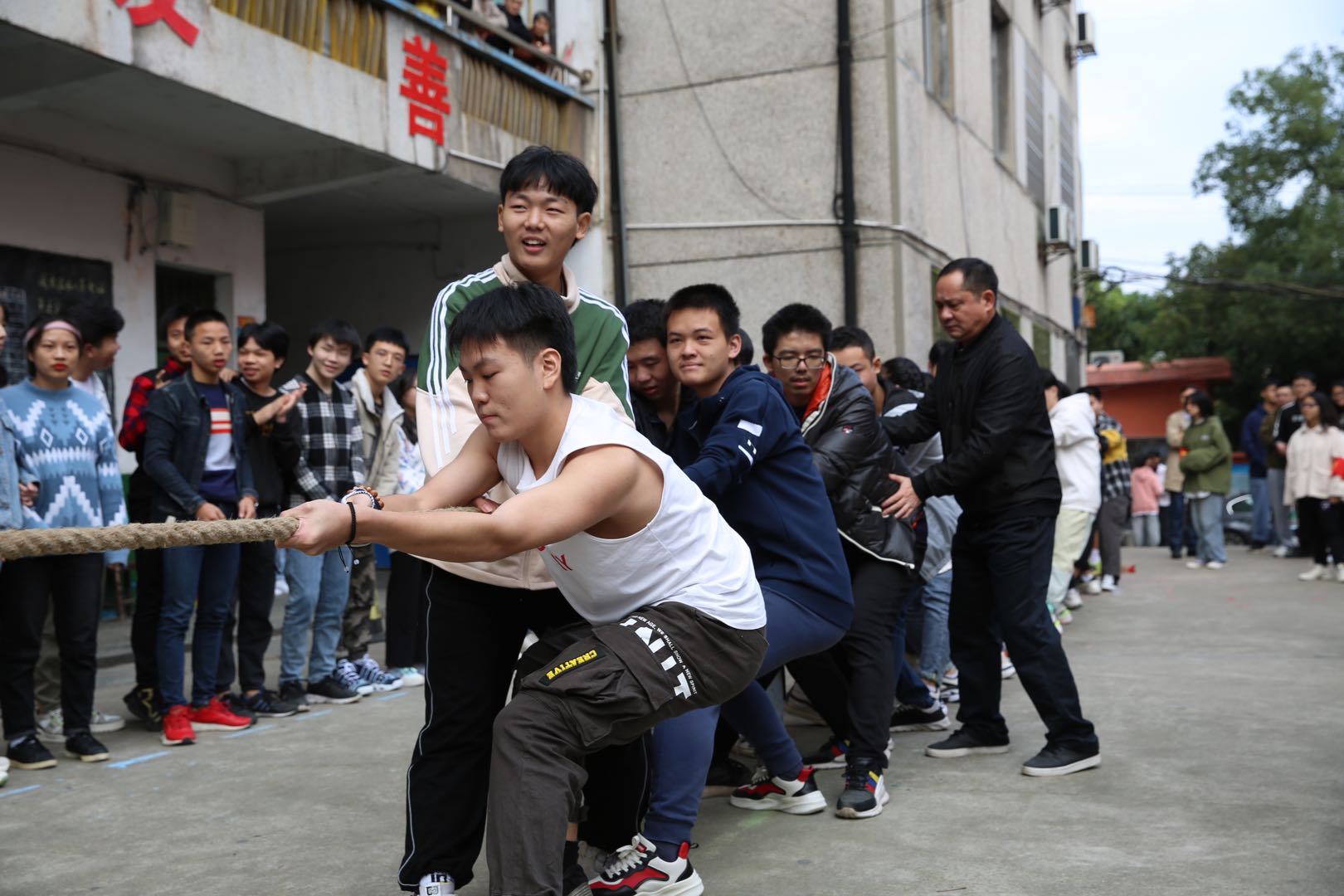 邵陽市華龍中學(xué),邵陽中學(xué)教育,高中教育,師資雄厚,名優(yōu)教師 邵陽市華龍中學(xué),邵陽中學(xué)教育,高中教育,師資雄厚,名優(yōu)教師