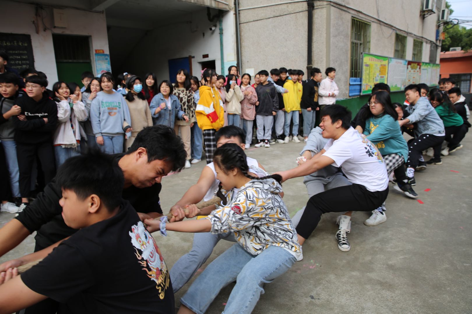 邵陽市華龍中學(xué),邵陽中學(xué)教育,高中教育,師資雄厚,名優(yōu)教師 邵陽市華龍中學(xué),邵陽中學(xué)教育,高中教育,師資雄厚,名優(yōu)教師