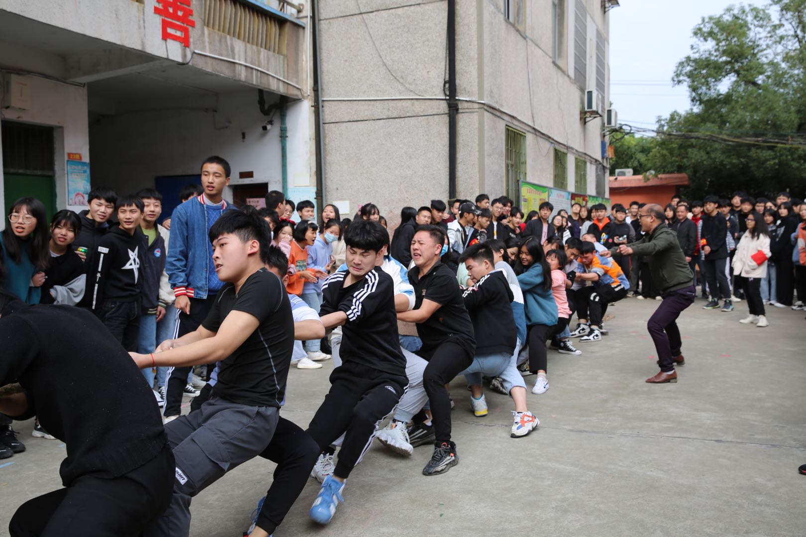 邵陽市華龍中學(xué),邵陽中學(xué)教育,高中教育,師資雄厚,名優(yōu)教師 邵陽市華龍中學(xué),邵陽中學(xué)教育,高中教育,師資雄厚,名優(yōu)教師