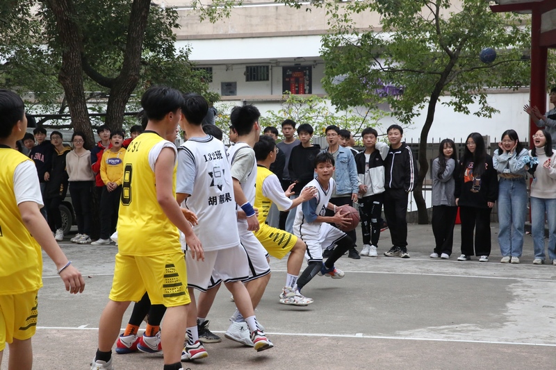 邵陽市華龍中學,邵陽中學教育,高中教育,師資雄厚,名優(yōu)教師 邵陽市華龍中學,邵陽中學教育,高中教育,師資雄厚,名優(yōu)教師