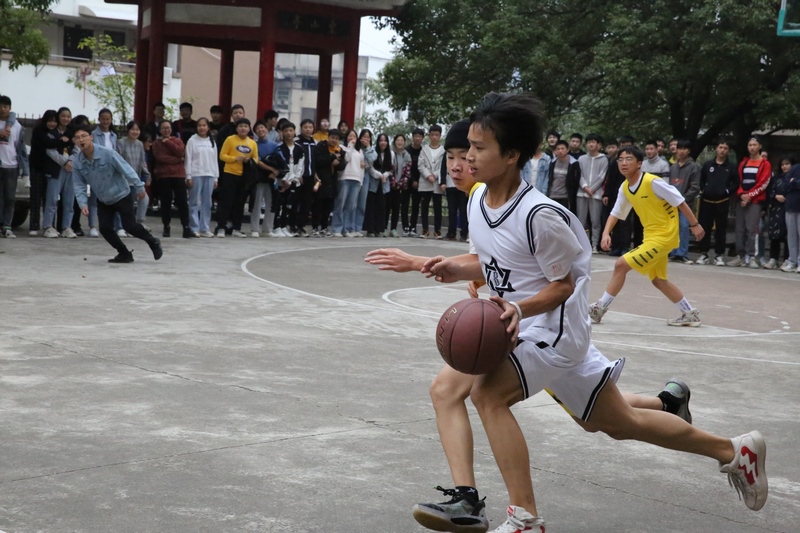邵陽市華龍中學,邵陽中學教育,高中教育,師資雄厚,名優(yōu)教師 邵陽市華龍中學,邵陽中學教育,高中教育,師資雄厚,名優(yōu)教師